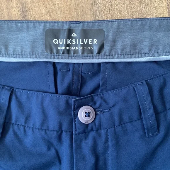 Quiksilver shorts - Picture 3 of 3